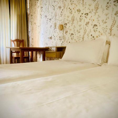 Hostal As Margaritas سانتياغو دي كومبوستيلا المظهر الخارجي الصورة
