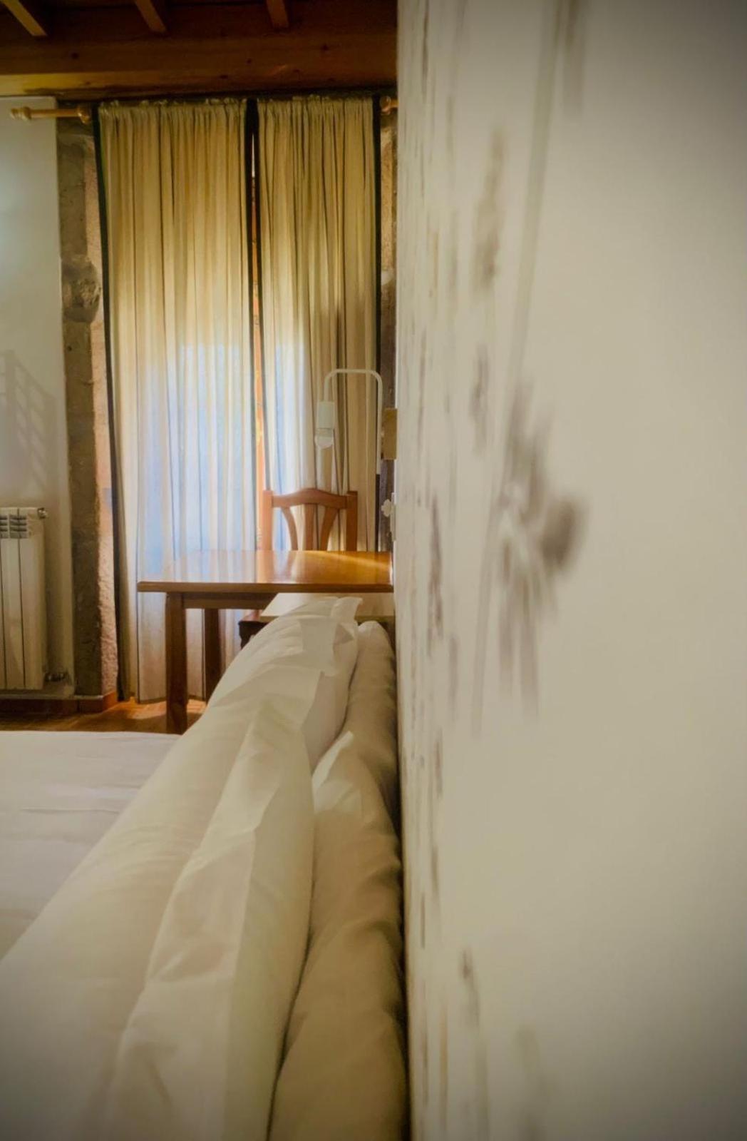 Hostal As Margaritas سانتياغو دي كومبوستيلا المظهر الخارجي الصورة