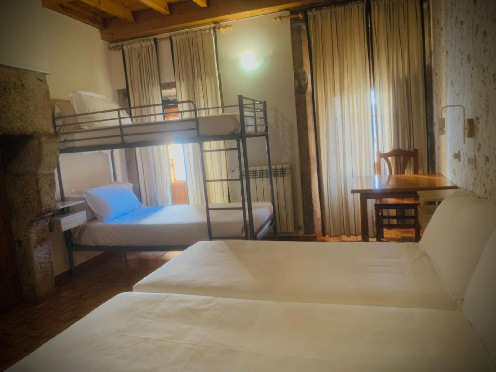 Hostal As Margaritas سانتياغو دي كومبوستيلا المظهر الخارجي الصورة