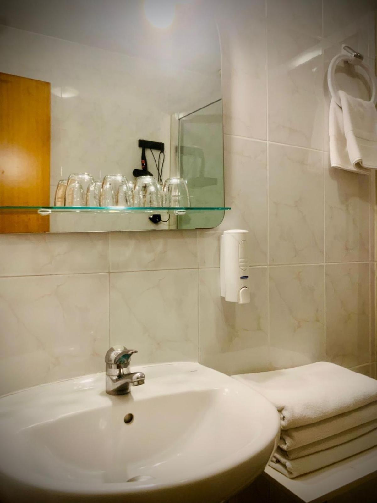 Hostal As Margaritas سانتياغو دي كومبوستيلا المظهر الخارجي الصورة